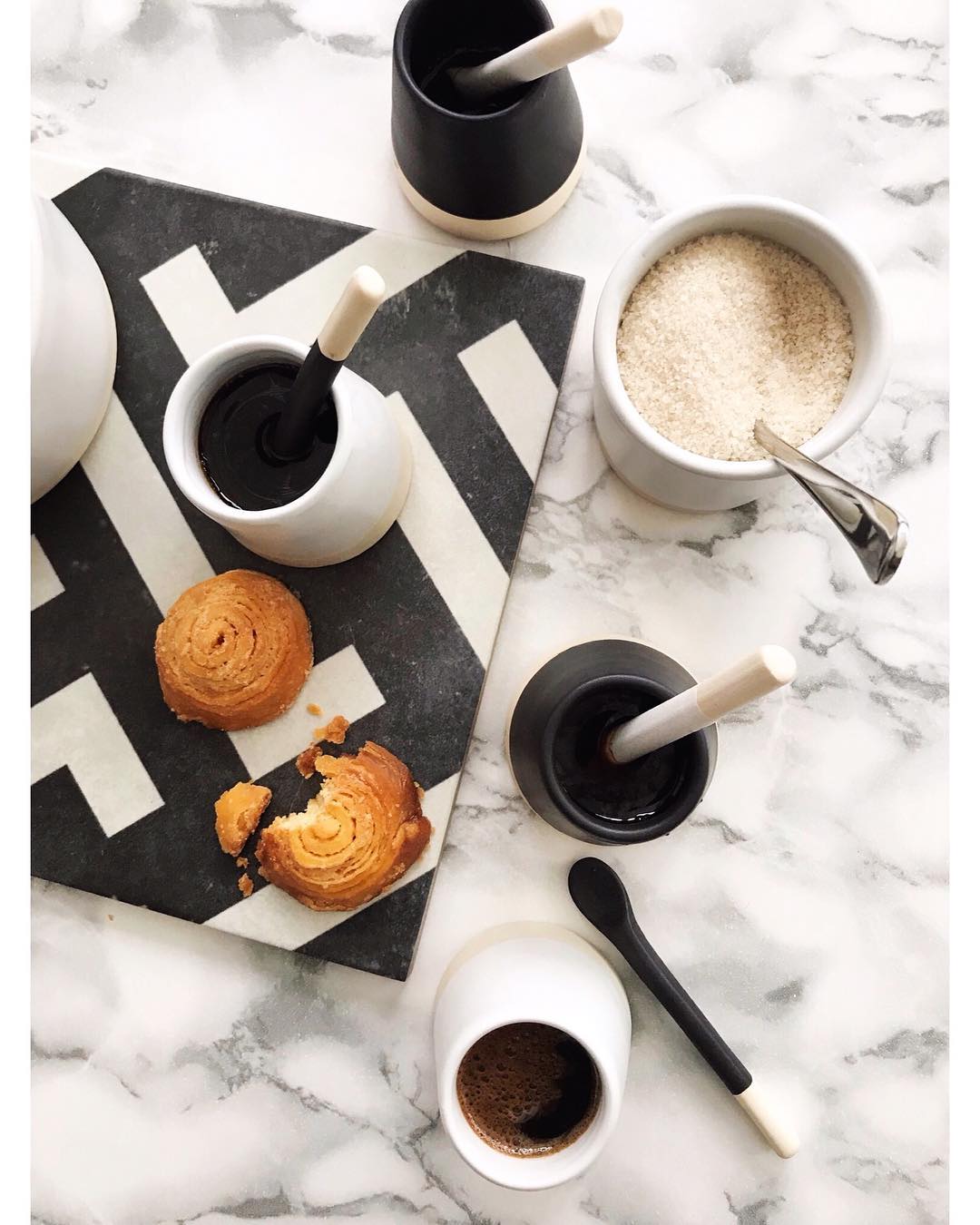 Casa Cubista Matte Black Creamer