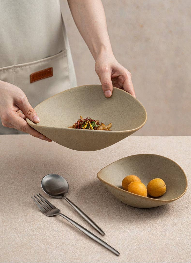 Gohobi Japanese Ceramic Irregular Salad Dish: 8.5 inch