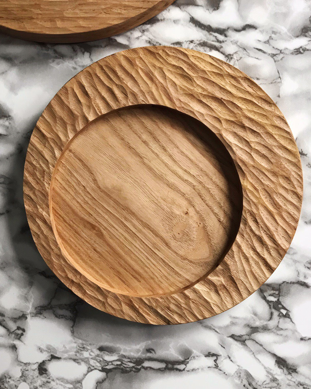 Casa Cubista Carved Wood Circular Tray - Natural