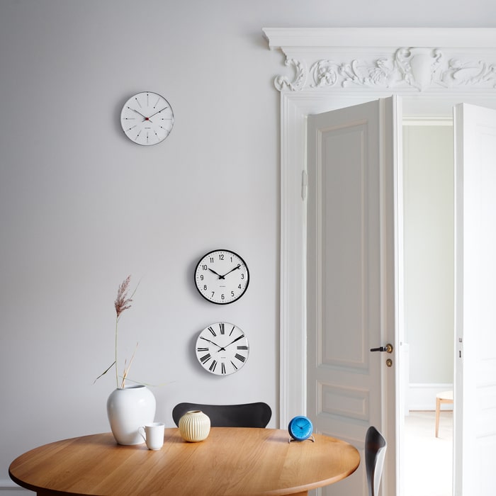 Arne Jacobsen Bankers Wall Clock Medium, White, Ø: 8.3"