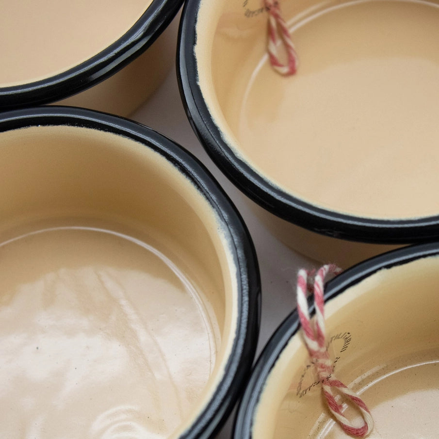 Enamel Sauce Bowl M8