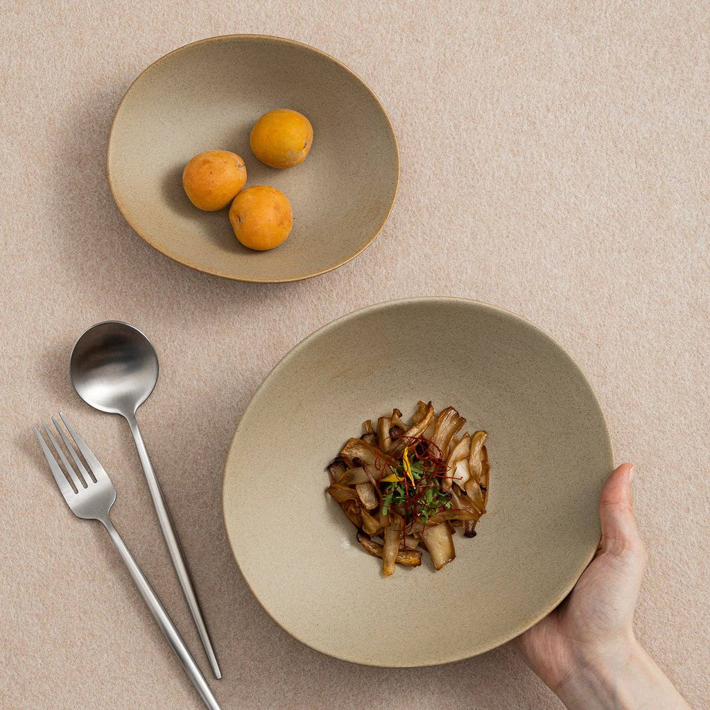 Gohobi Japanese Ceramic Irregular Salad Dish: 8.5 inch