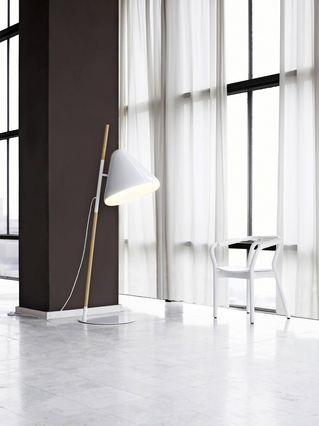 Hello Floor Lamp