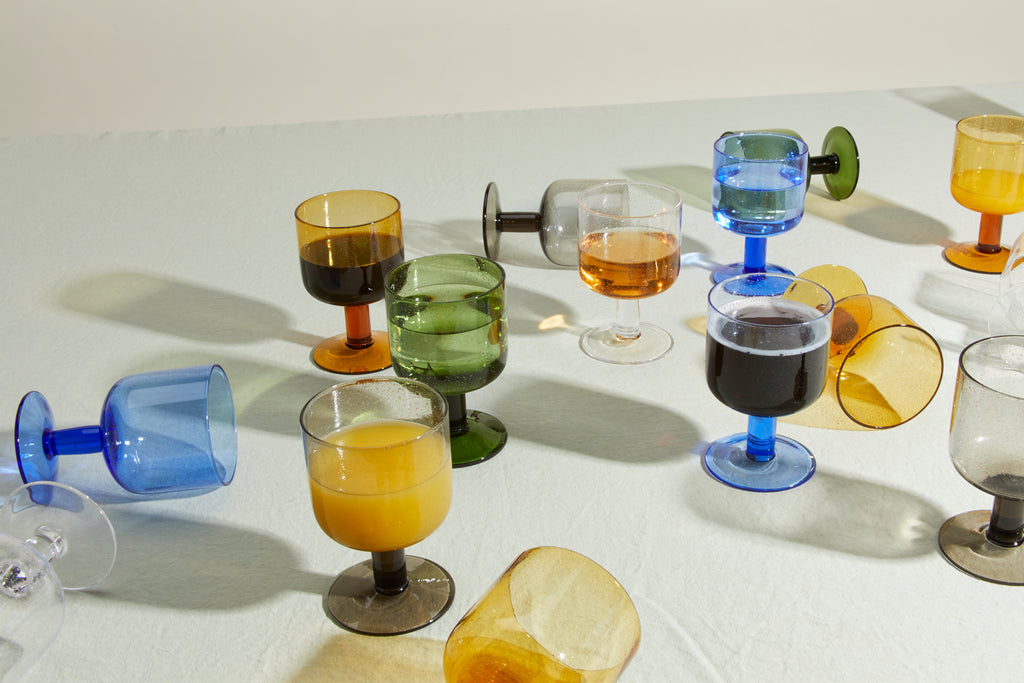 BUNDLE OF 4 SIMPLE SEEDED GLASSWARE & SET OF 4 STRIPE DOT COASTERS